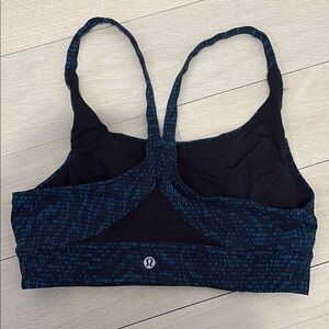 lululemon Black and Blue Patterned Sports Bra
